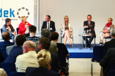 Foto der Podiumsdiskussion auf dem vdek-Zukunftsforum 2014