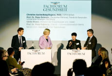 Podium auf dem Fachforum Gesundheit