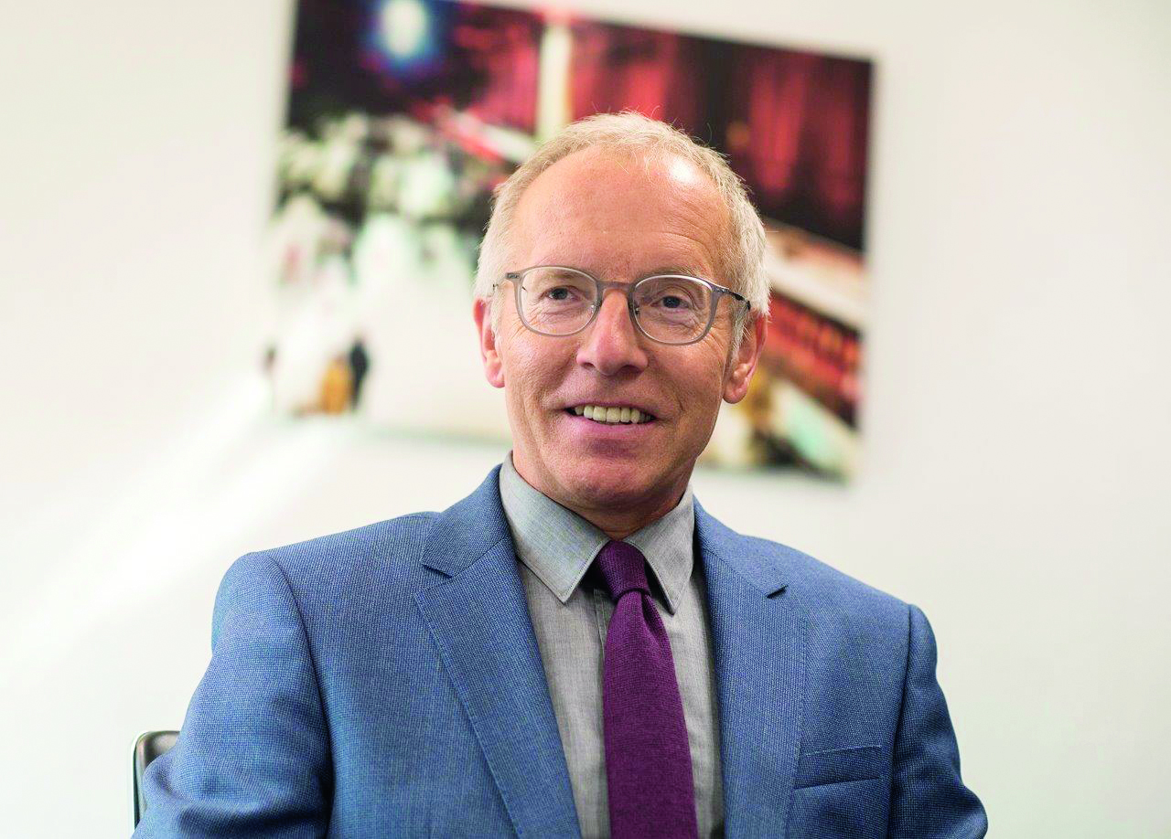 Porträt Prof. Dr. Karl-Rudolf Korte, Politikwissenschaftler an der Universität Duisburg-Essen (UDE) und Direktor der "NRW School of Governance"