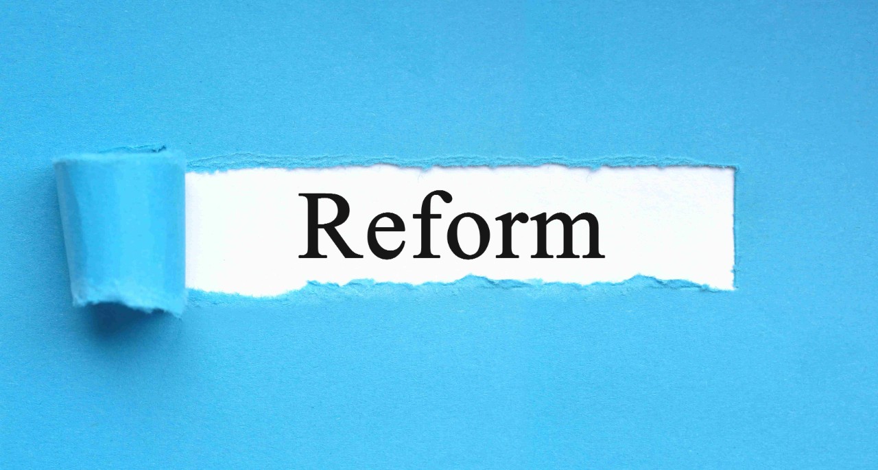 Schriftzug "Reform" Schriftzug "Reform"