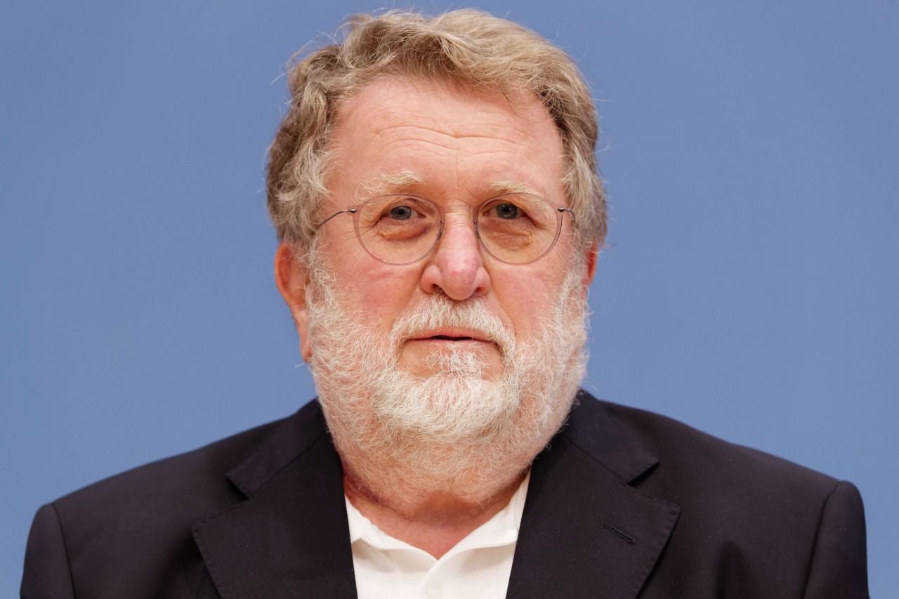 Prof. Dr. Thomas Mertens, Vorsitzenden der Ständigen Impfkommission am RKI Prof. Dr. Thomas Mertens, Vorsitzenden der Ständigen Impfkommission am RKI