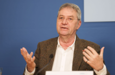 vdek-Verbandsvorsitzender Uwe Klemens auf der vdek-Neujahrs-Pressekonferenz 2023