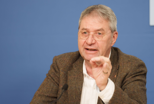 vdek-Verbandsvorsitzender Uwe Klemens auf der vdek-Neujahrs-Pressekonferenz 2023 vdek-Verbandsvorsitzender Uwe Klemens auf der vdek-Neujahrs-Pressekonferenz 2023