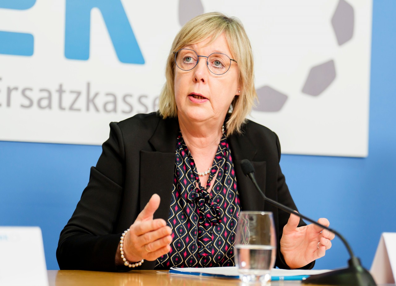 Ulrike Elsner (vdek-Vorstandsvorsitzende) auf der vdek-Neujahrs-Pressekonferenz 2025