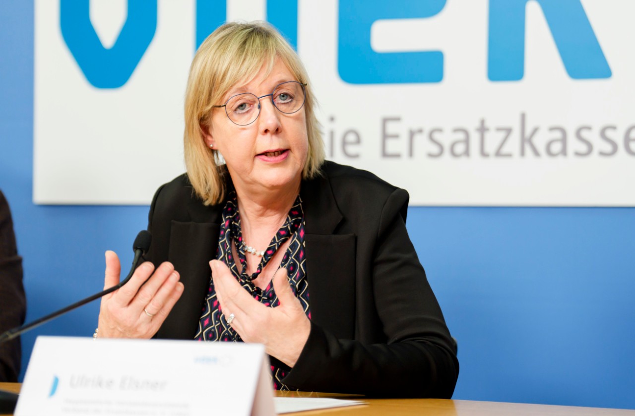 Ulrike Elsner (vdek-Vorstandsvorsitzende) auf der vdek-Neujahrs-Pressekonferenz 2025