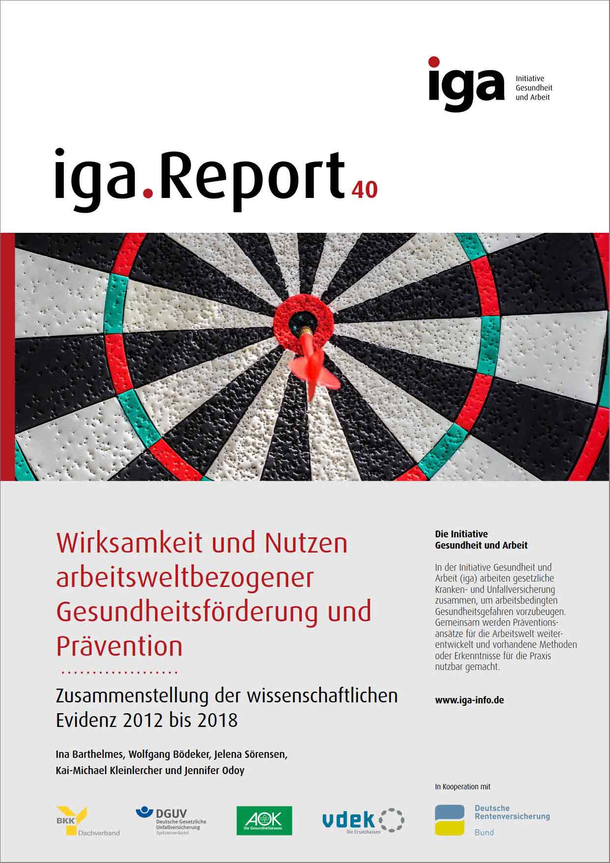 Titelblatt iga-Report 40: Wirksamkeit und Nutzen arbeitsweltbezogener Gesundheitsförderung und Prävention, Motiv: Dartscheibe mit Pfeil in Mitte 