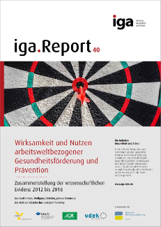 Titelblatt iga-Report 40: Wirksamkeit und Nutzen arbeitsweltbezogener Gesundheitsförderung und Prävention, Motiv: Dartscheibe mit Pfeil in Mitte 