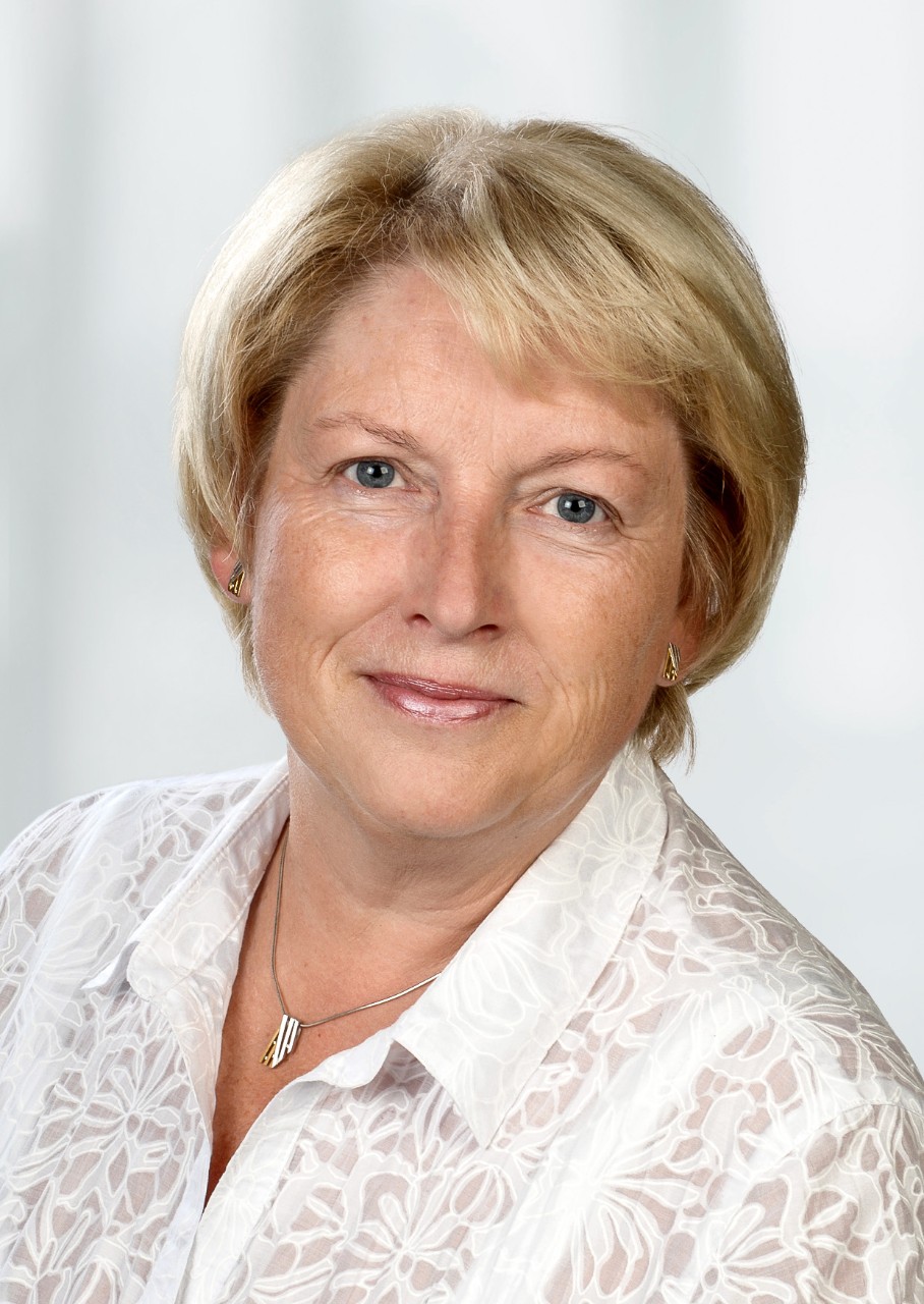 Claudia Goymann, TK